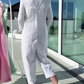 Sød, afslappet, ensfarvet jumpsuit til kvinder med justerbare stropper
