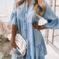 👗Sommerkjole med V-hals og flæsekant - letvægts denimlook
